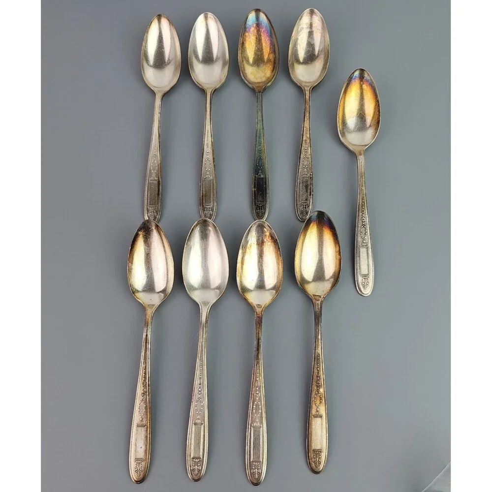 Vintage Set of 9 Oneida Community Teaspoons Plate Silverplate  Grosvenor Pattern